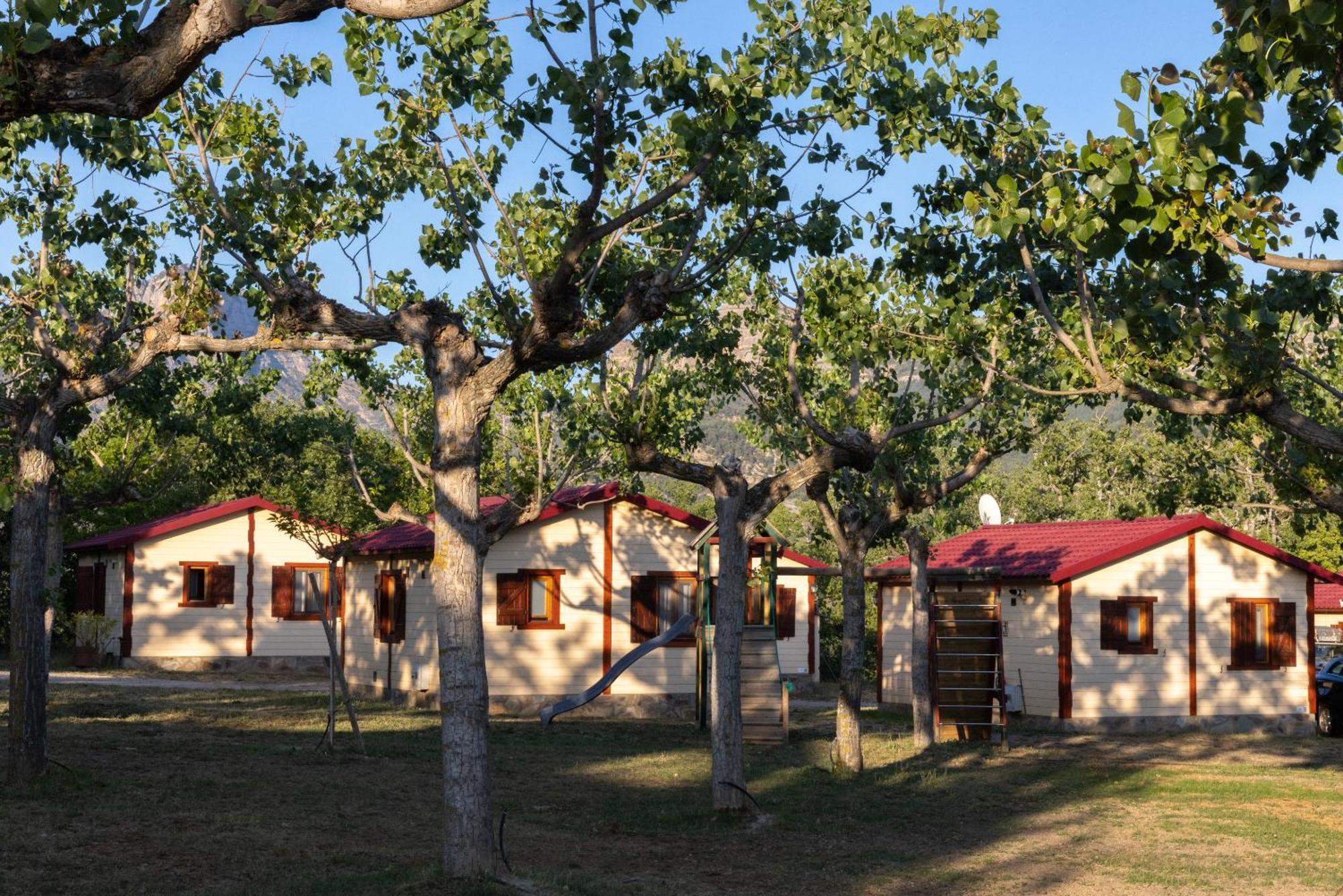 Bungalowpark Isabena La Puebla de Roda 외부 사진